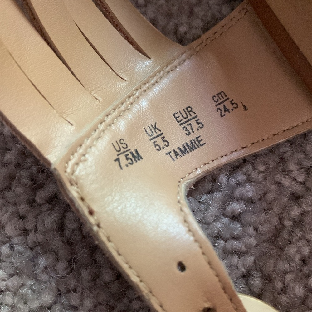 Franco Sarto Tammie Wedge Sandals - Picture 7 of 10